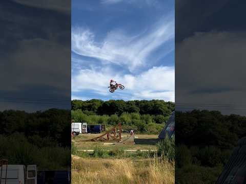 Extreme sports freestyle motocross grizzle squad #bikes #dirtbike #motocross #fmx j grizzle 😎￼