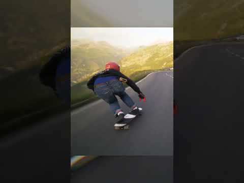 Fast skateboarding on dream road 🌶️ #fast #downhill #longboard #extreme #skateboard #sport #slide