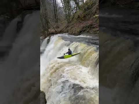 Dropping whater falls #outdoors #whaterfall #kayak #kayaking #whales #outdoorlife #extreme #sports